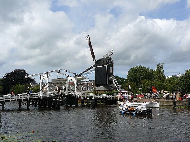 Brcke ber das Galgewater (auf Deutsch Galgenwasser)
Leiden 14-07-2007