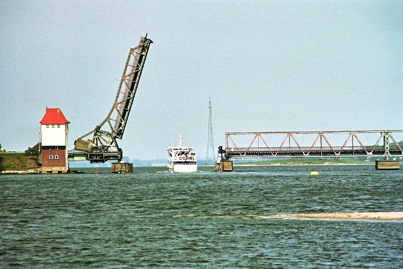 Brcke ber die Schlei bei Lindaunis (Juni 1999)