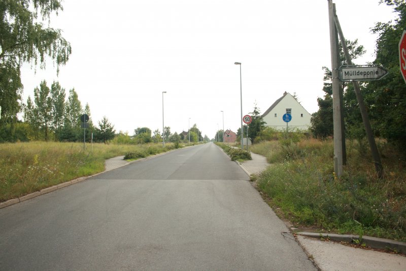Buchwaldstrae, Richtung Stadtteil Frstenberg, Teil des Oder-Neisse-Radweg
