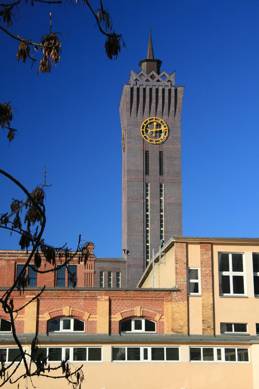 Chemnitzer Industriearchitektur: Der Wasserturm der Schmiede der ehemaligen Schubert & Salzer AG (heute Wirkbau) in Chemnitz. Er wurde 1927 erbaut und stammt vom Architekten Erich Basarke; Aufnahme vom 27.12.06