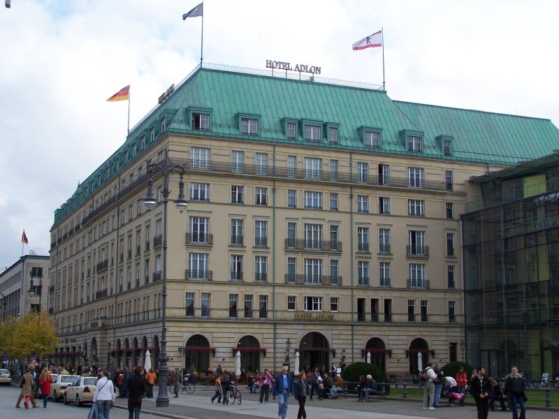Das Hotel Adlon in Berlin.
Aufgenommen am 22.10.2005.
