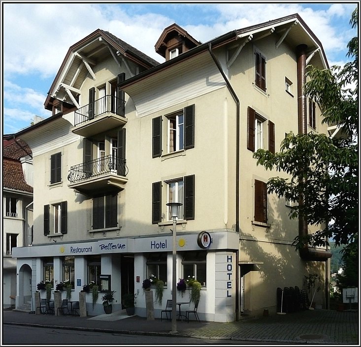 Das Hotel Bellevue in Spiez fotografiert am 28.07.08. (Jeanny) 