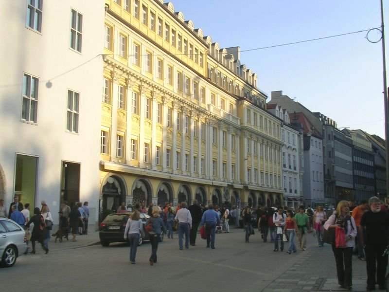 Das Ladengeschft der Firma Dallmayr in der Dienerstrae in Mnchen.