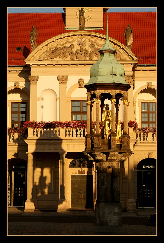 Das Rathaus in der Abendsonne (August 2009)