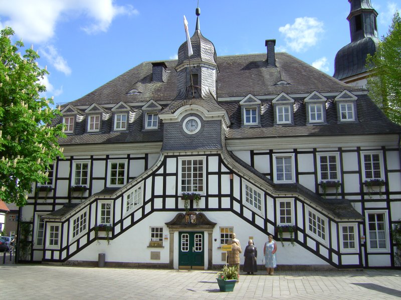 Das Rathaus in Rietberg waehrend der Landesgartenschau NRW im Mai 2008.