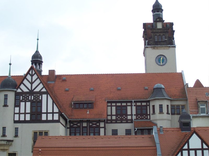 das ist die rathaus rckseite von freital.entstanden am 12.11.2006
