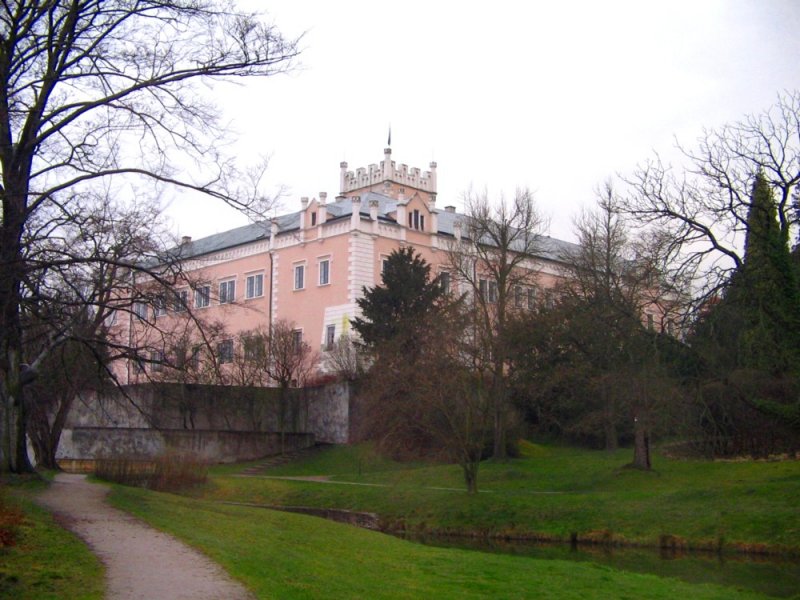 Das Schlo in Klaterec (Klsterle) ist ebenso wie der Park und die Stadt an sich eine Reise wert. Klaterec 24.03.07