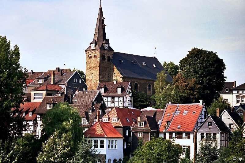 Das Stdtchen Kettwig, idyllisch im Ruhrtal gelegen, ist seit 1975 ein Stadtteil von Essen (12. Juli 1989).