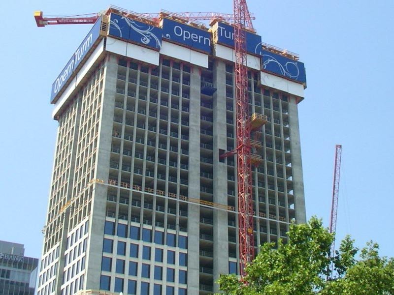 Der im bau befindliche Opernturm am 24.06.2008