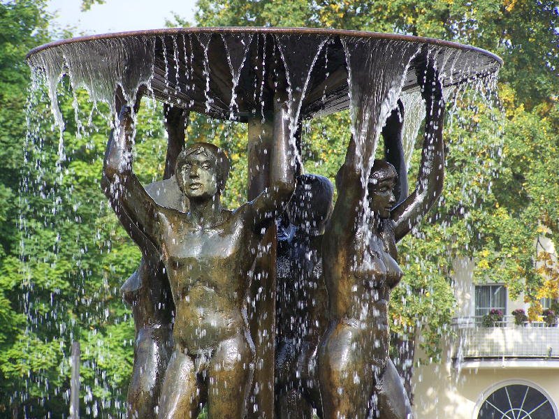 Der Brunnen von Bad Saarow auf den Bahnhofsplatz
Aufgenommen am 24 September 08
