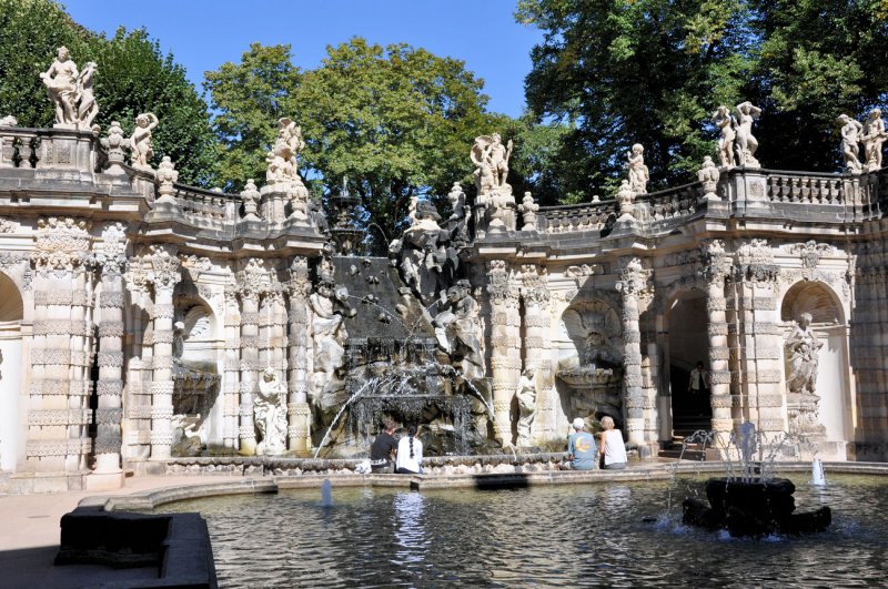 Der Brunnen  Das Nymphenbad  im Dresdner Zwinger - 01.09.2009