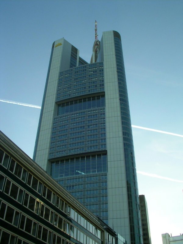 Der Commerzbank-Tower, hchster Wolkenkratzer Deutschlands.