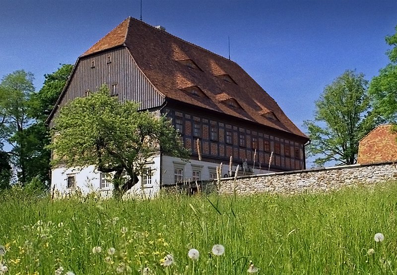 Der historische Faktorenhof in Eibau; Mai 2005.