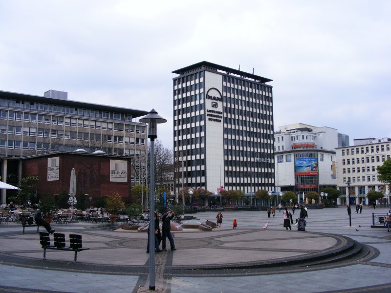 Der Kennedyplatz in Essen am 22. April 2008.