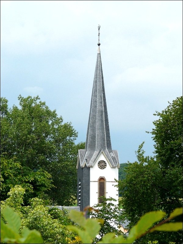 Der Kirchturm von Eschweiler/Wiltz aufgenommen am 14.06.08. (Jeanny)