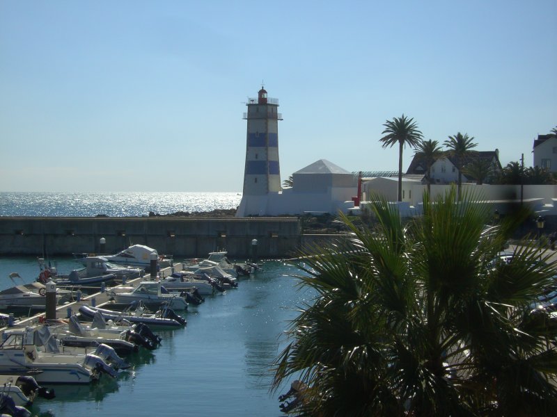 Der Leuchtturm Farol de Santa Marta in Cascais bei Lissabon am 20.03.08  