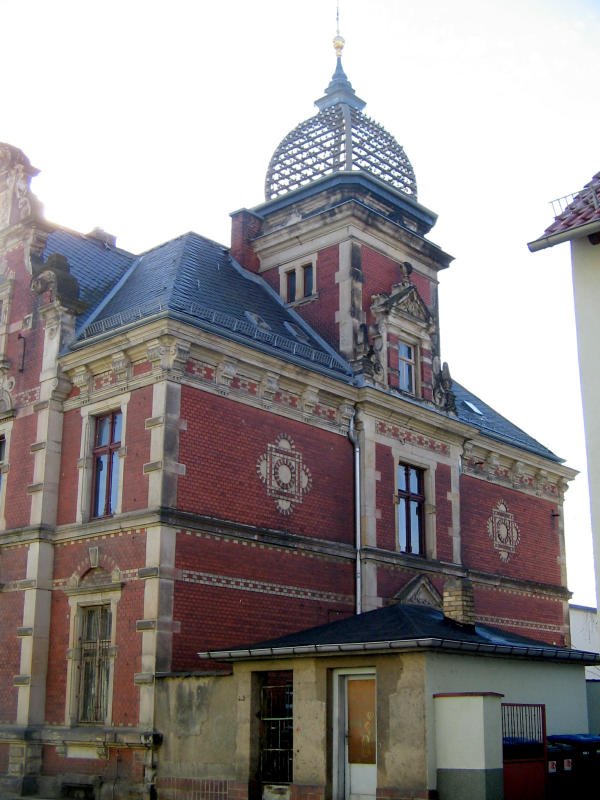 Der Nordgiebel des Kaiserlichen Postamtes in Wurzen mit seinem aufflligen Telegrafentrmchen, 11.02.08