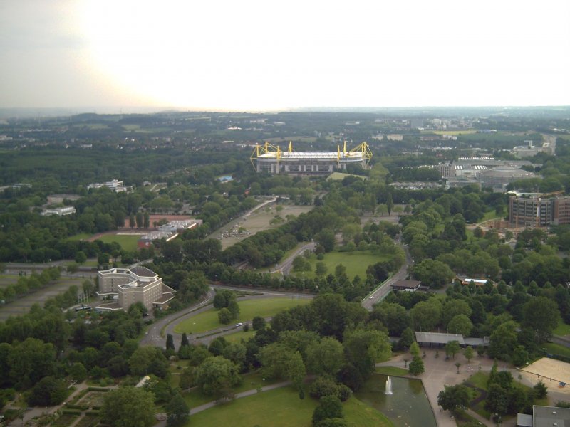 Der Signal-Iduna-Park aus der Sicht der Aussichtsplattform des Florian-Turmes