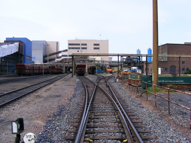 Der Verladebahnhof der Zeche Auguste Victoria 3/7 in Marl beim Tag der offenen Tr am 9. Mai 2009. 
