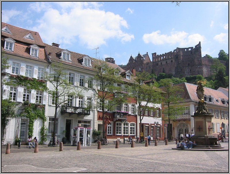 Die Altstadt von Heidelberg mit der Schloruine am 11.05.2006.