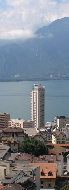 Die Bausünde der siebziger Jahre in Montreux: 
der  Tour d'Ivoire  .
(27.07.2007)