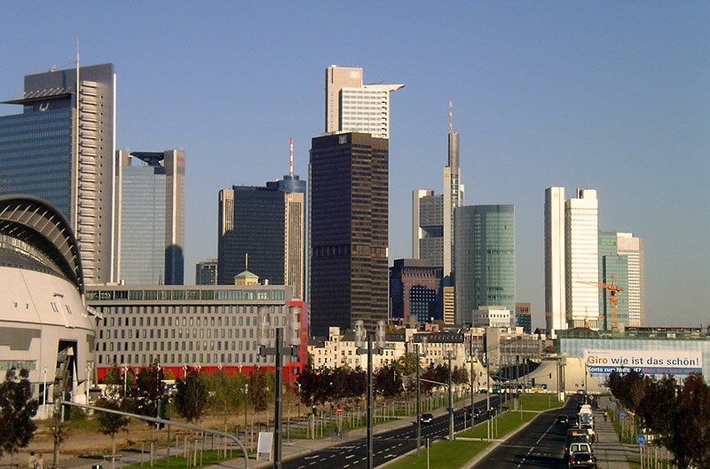 Die Frankfurter Skyline im Oktober 2007.

Vielen Dank an Matthias Frey fr die Nachbearbeitung.