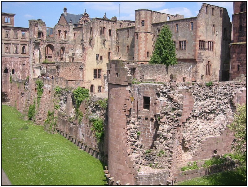 Die Heidelberger Schloruine am 11.05.2006.