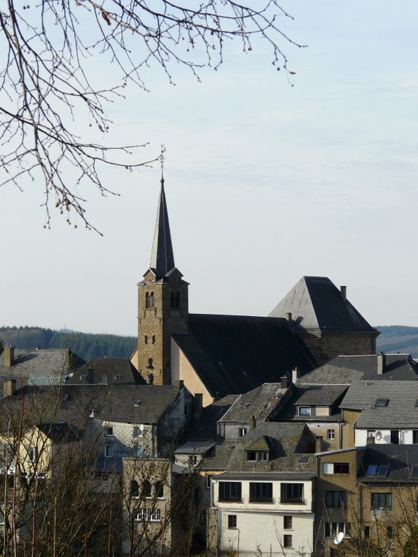 Die Kirche Notre Dame (18. Jahrhundert) von Oberwiltz von der Route d'Ettelbrck aus fotografiert am 27.01.08.