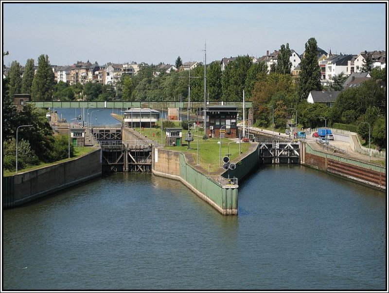 Die Moselschleuse bei Koblenz. (01.08.2007)