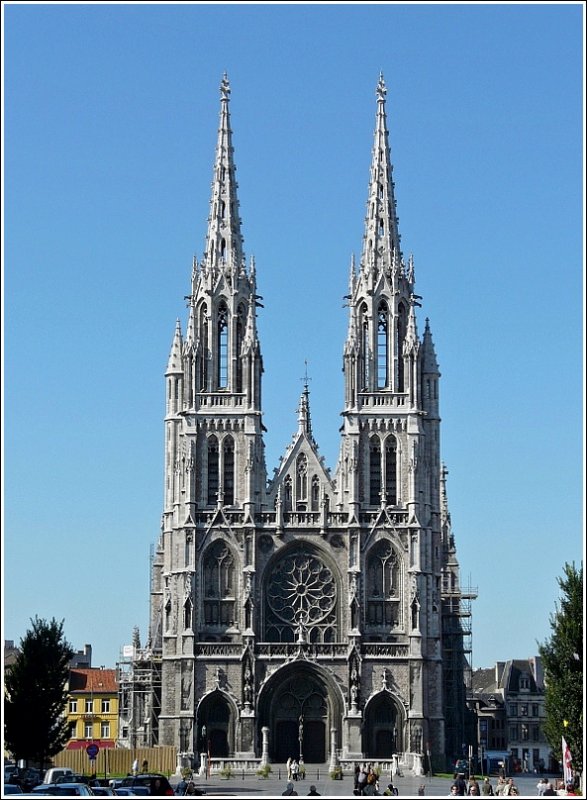 Die neugotische Sint Petrus en Paulus Kathedrale von Oostende wurde zwischen 1899 und 1905 erbaut. 14.09.08 (Jeanny)