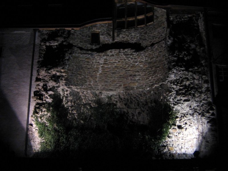 Die Reste eines Turmes im Inneren des Schlosses Trebsen