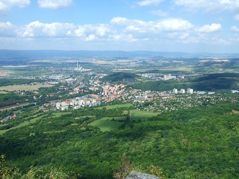 Die Stadt Blina. (fotografiert aus Bořeň)