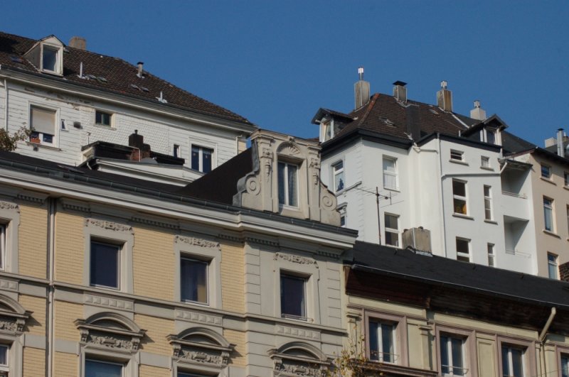 Dies ist ein Bild aus der Serie  Jugendstil und Grnderzeit in Wuppertal  und soll die versteckte und eigenwillige Schnheit des ltesten groen Industriezentrums Deutschlands, das Wuppertal nachweislich ist, hier ein wenig verdeutlichen.