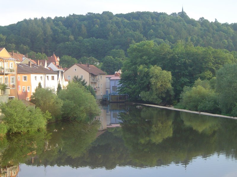 Diese Bild zeigt die Stadt Burglegenfeld. Ich finde sie hat wunderschne Huser.