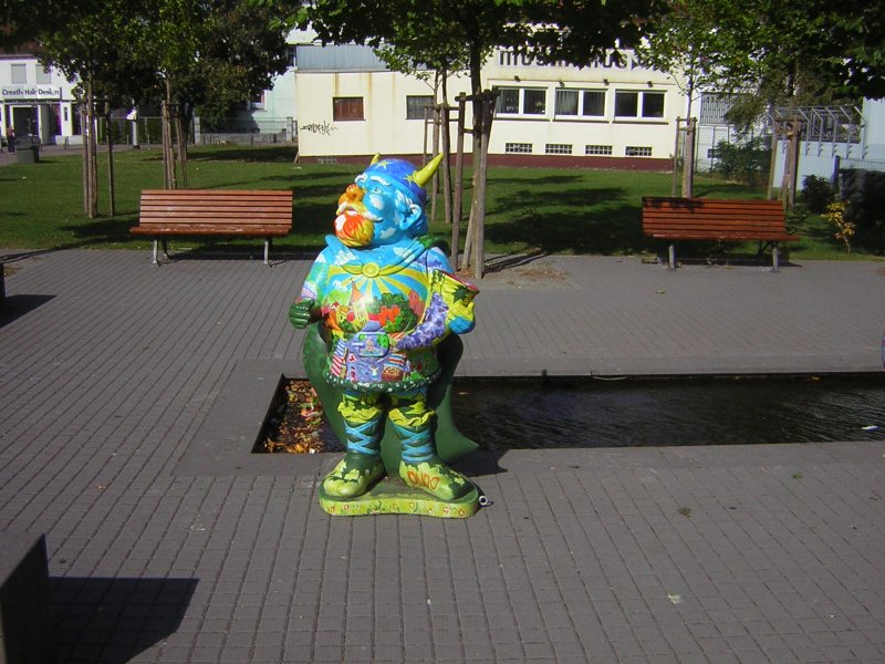 Diese Figuren haben mit der Geschichte der Stadt Dudweiler zu tun. Sie knnen auf dem Dudweiler Dudoplatz gesehen werden. Das Foto habe ich am 12.10.2009 in Dudweiler/Saarland aufgenommen.