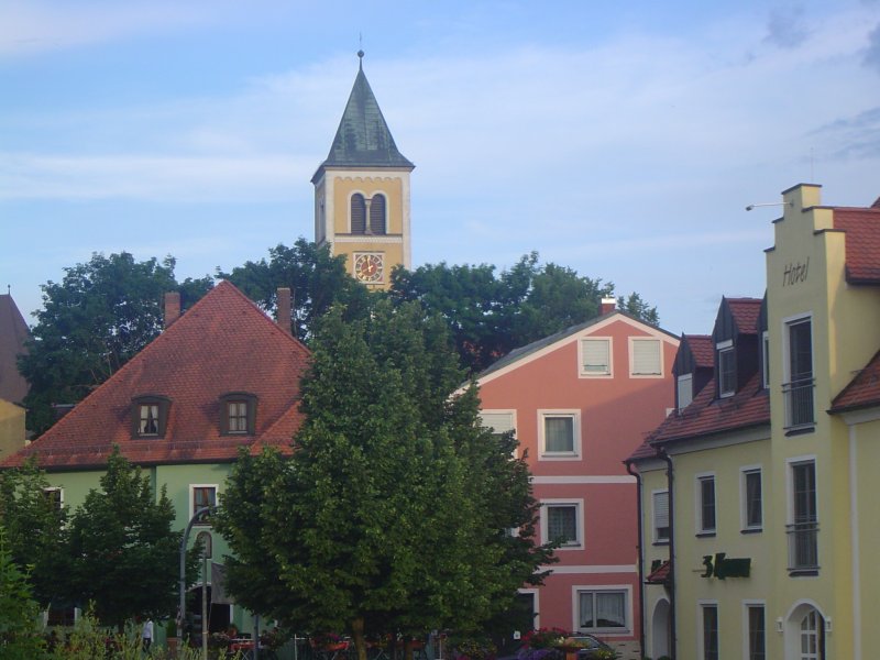 Diese zeigt eine der vielen schnen Kirchen und wunderschne Bauten der Stadt Burglengenfeld