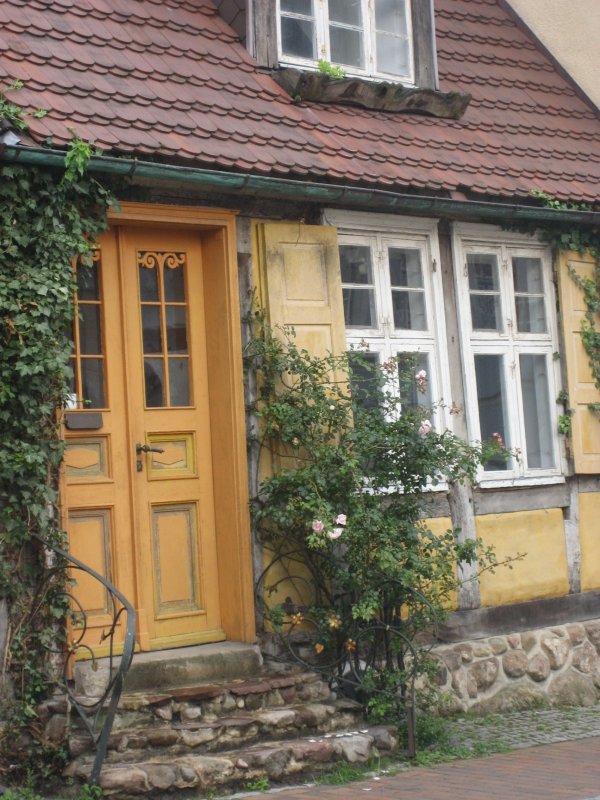 Dieses Haus steht fr das Ursprngliche. Es befindet sich in Ribnitz-Damgarten  