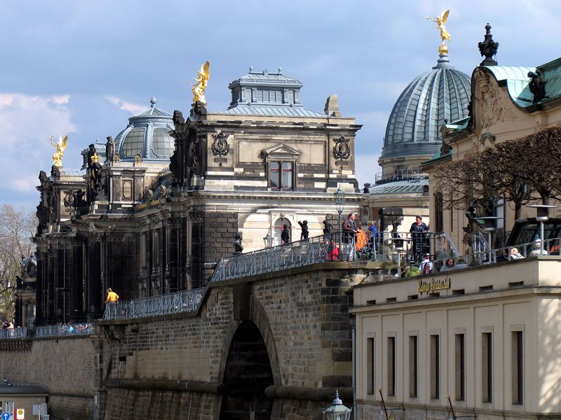 Dresden, (Tele-)Blick auf die Brhlsche Terrasse; 14.04.08
