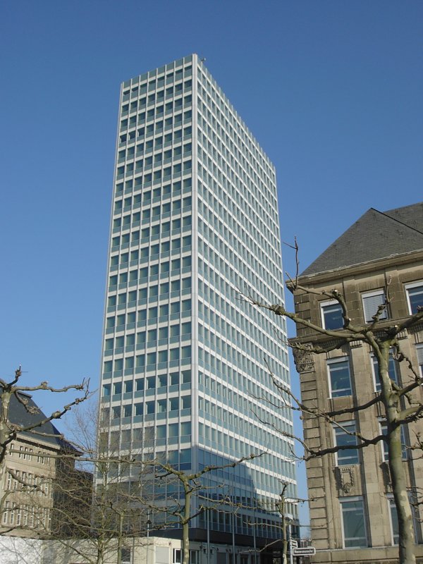 Dsseldorf, ehemaliges Mannesmann-Hochhaus an der sdlichen Rheinpromenade