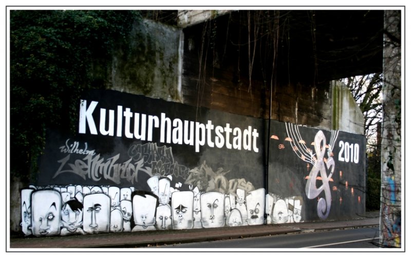 Ein Graffito in Duisburg-Beeckerwerth zum Thema  Das Ruhrgebiet - Kulturhauptstadt Europas 2010.  