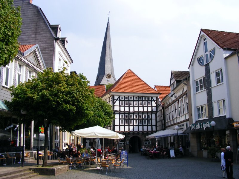 Ein Platz in der Hattinger Altstadt am 15. April 2009.