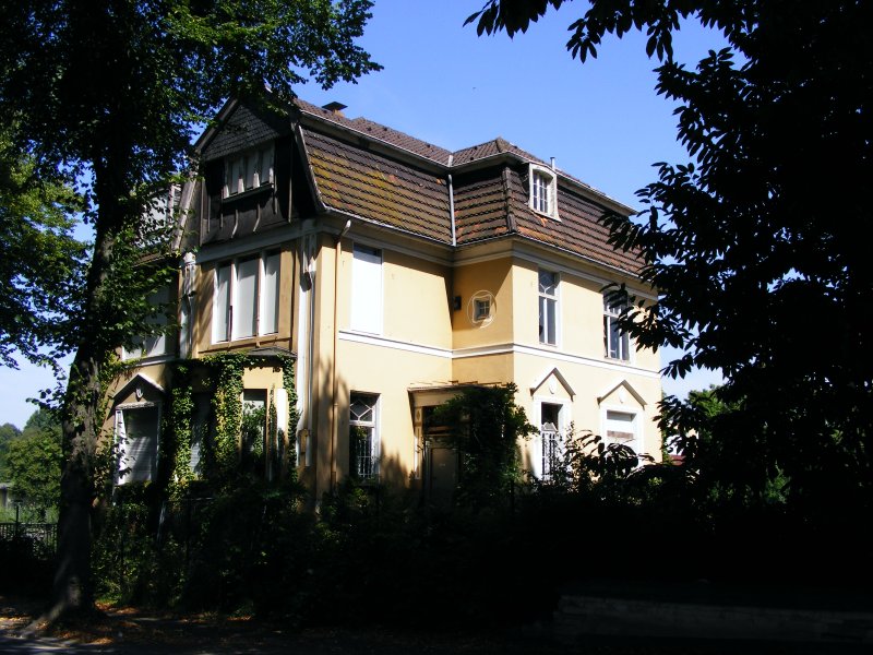 Eine alte Villa am Rande des Dichterviertels