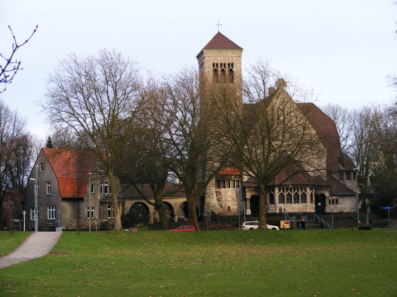 Eine Kirche am Bochumer Stadtpark.