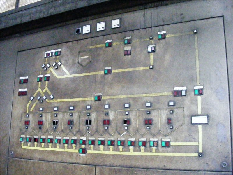 Eine Schalttafel in der ehemaligen Kohlenwsche der Zeche Zollverein in Essen-Katernberg.