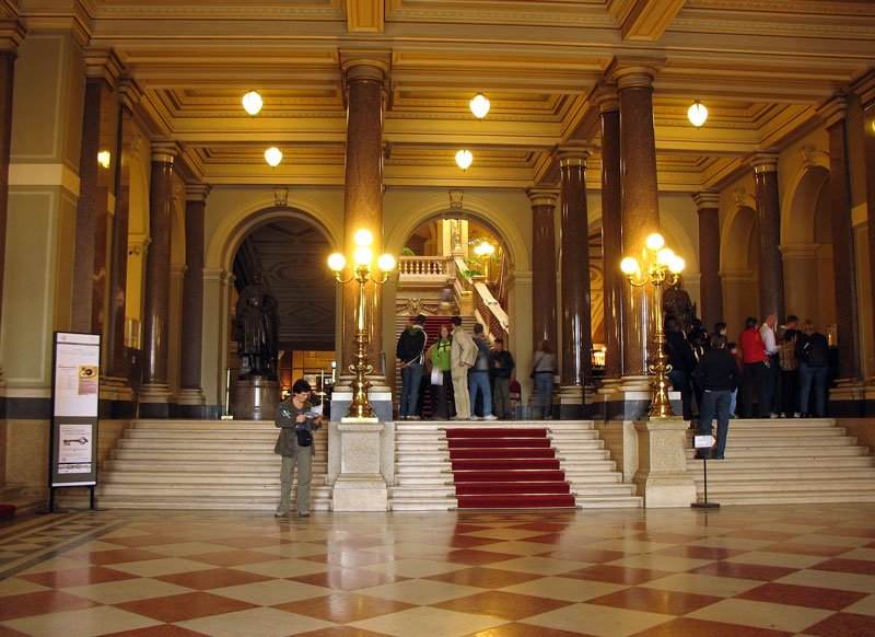 Eingangsbereich im Nationalmuseum Prag, 6.10.2007
