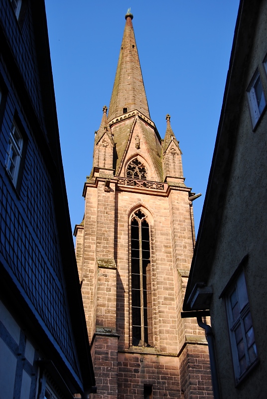 Elisabethkirche Marburg, Detailansicht des Südturms. (Juni 2007)
