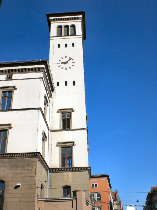 ERFURT, Bahnhofstrasse - Blick zum Turm der ehem. RbD Erfurt, Aufnahme Sommer 2007