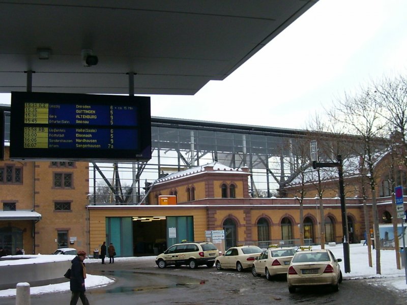 ERFURT, Blick vom Bus- zum Hauptbahnhof, Winter 2005