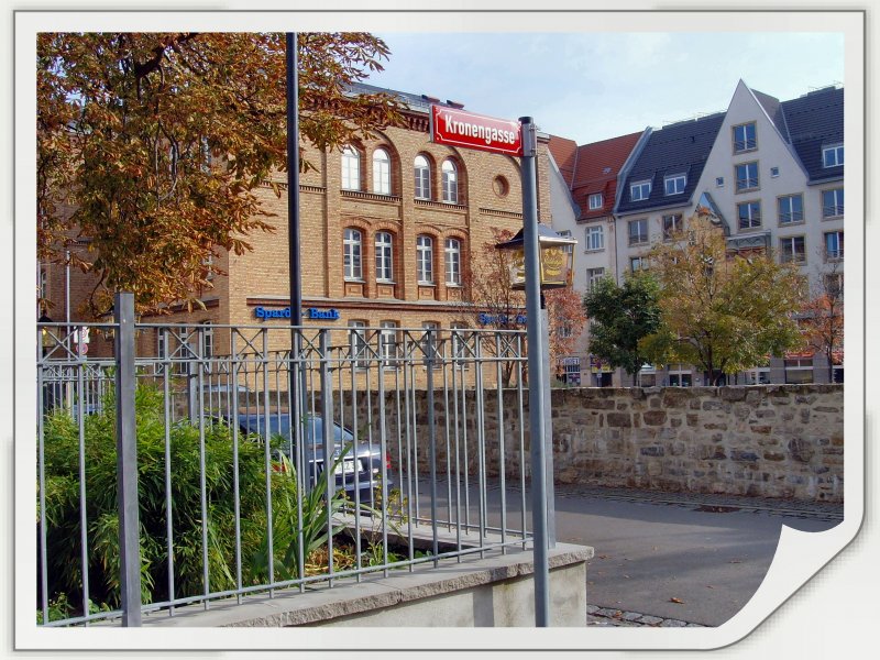 ERFURT, Blick von der Kronengasse auf Stadtmauerreste, dahinter verluft der Juri-gagarin-Ring, Aufnahme von 2007