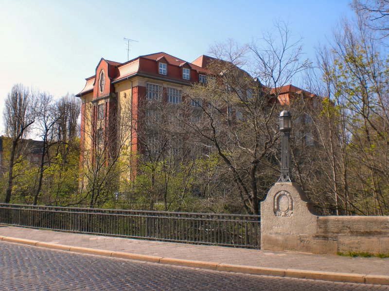 ERFURT - Lutherschule am Flutgraben,
April 2007